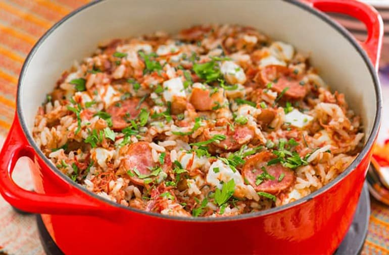 10 Pratos Regionais que Todo Brasileiro Precisa Comer Antes de Morrer 3 Baiao de dois 800x450 1